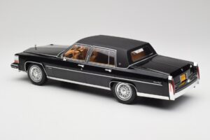 Cadillac Fleetwood Brougham Fekete MCG 1:18 MCG18250 Fém – 5. kép a 6-ből