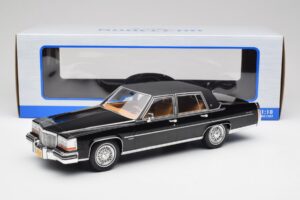 Cadillac Fleetwood Brougham Fekete MCG 1:18 MCG18250 Fém – 6. kép a 6-ből