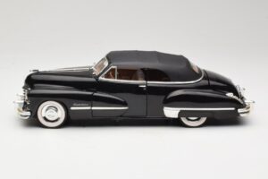 Cadillac Series 62 Fekete Anson 1:18 30345 Fém – 4. kép a 8-ből
