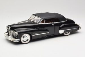 Cadillac Series 62 Fekete Anson 1:18 30345 Fém