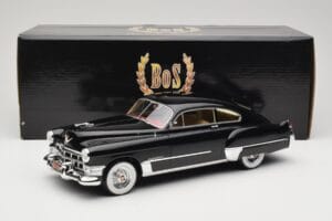 Cadillac Series 62 Club Sedanette Fekete BoS Models 1:18 BOS292 Gyanta – 6. kép a 6-ből