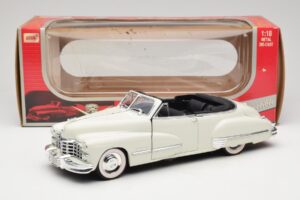 Cadillac Series 62 Kabrió Fehér Anson 1:18 30335 Fém – 8. kép a 8-ből