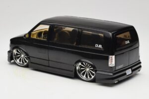 Chevrolet Astro Van Tuned Fekete Jada 1:18 63122 Fém – 7. kép a 8-ből