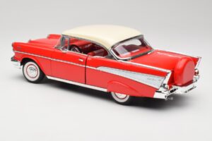 Chevrolet Bel Air Matador Piros & India Elefántcsont Road Legends 1:18 92109 Fém – 7. kép a 8-ből