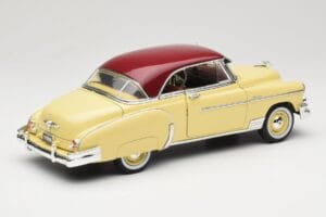 Chevrolet Bel Air Sárga & Piros Motormax 1:18 73111 Fém – 3. kép a 8-ből