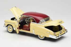 Chevrolet Bel Air Sárga & Piros Motormax 1:18 73111 Fém – 5. kép a 8-ből