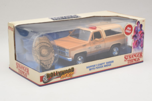 Chevrolet Blazer K5 Rendőrség Stranger Things Metals Diecast 1:24 31111-24 Fém – 2. kép a 3-ből