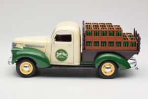 Chevrolet Brasseur Perrier Delivery Van Zöld Solido 1:18 203243 Fém – 4. kép a 8-ből