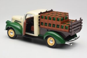 Chevrolet Brasseur Perrier Delivery Van Zöld Solido 1:18 203243 Fém – 5. kép a 8-ből