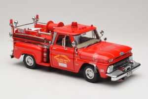 Chevrolet C-20 Fire Truck Sun Star 1:18 1383 Fém – 4. kép a 6-ből