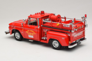 Chevrolet C-20 Fire Truck Sun Star 1:18 1383 Fém – 5. kép a 6-ből