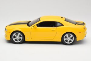 Chevrolet Camaro SS RS Sárga Maisto 1:18 31173 Fém – 4. kép a 8-ből
