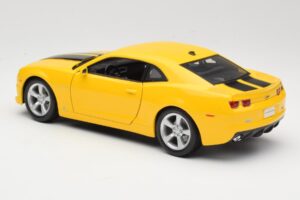 Chevrolet Camaro SS RS Sárga Maisto 1:18 31173 Fém – 7. kép a 8-ből