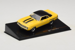 Chevrolet Camaro Yenko SYC Sárga IXO 1:43 CLC591N Fém – 2. kép a 4-ből