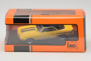 Chevrolet Camaro Yenko SYC Sárga IXO 1:43 CLC591N Fém – 4. kép a 4-ből