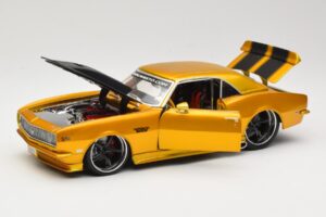 Chevrolet Camaro Z/28 Arany Maisto 1:18 31066 Fém – 2. kép a 8-ből