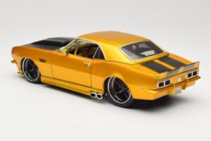 Chevrolet Camaro Z/28 Arany Maisto 1:18 31066 Fém – 7. kép a 8-ből