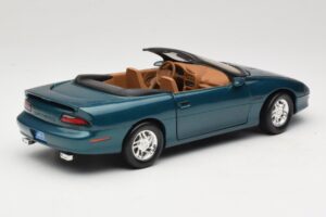 Chevrolet Camaro Z28 Kabrió Zöld American Muscle 1:18 7231D0 Fém – 3. kép a 8-ből