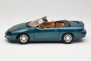 Chevrolet Camaro Z28 Kabrió Zöld American Muscle 1:18 7231D0 Fém – 4. kép a 8-ből
