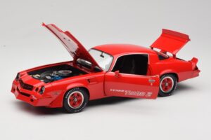 Chevrolet Camaro Z28 Yenko Turbo Z Piros GreenLight 1:18 12999 Fém – 2. kép a 8-ből