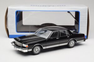 Chevrolet Caprice Fekete MCG 1:18 MCG18113 Fém – 6. kép a 6-ből