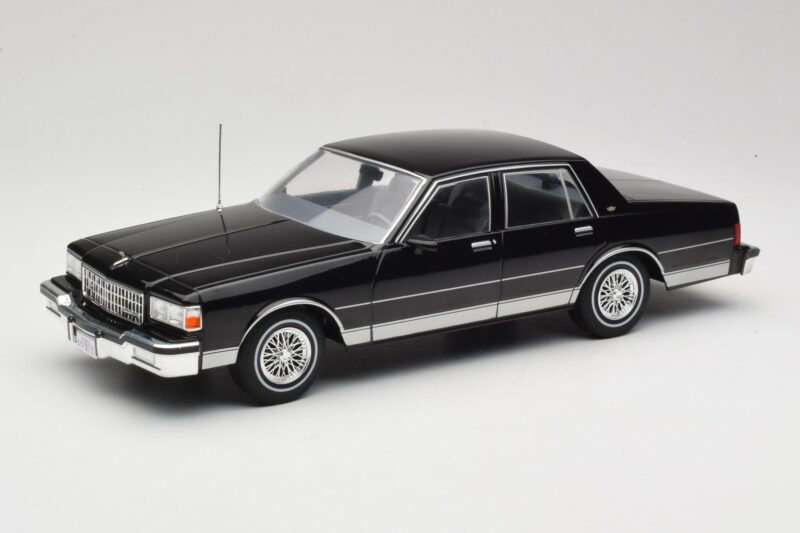 Chevrolet Caprice Fekete MCG 1:18 MCG18113 Fém