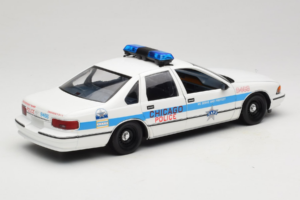 Chevrolet Caprice Chicago Rendőrség UT Models 1:18 180142096 Fém – 3. kép a 8-ből