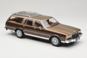 Chevrolet Caprice Estate Wagon Bézs MCG 1:18 MCG18476 Fém – 4. kép a 6-ből