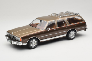 Chevrolet Caprice Estate Wagon Bézs MCG 1:18 MCG18476 Fém