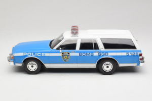 Chevrolet Caprice Estate Wagon NYPD MCG 1:18 MCG18477 Fém – 3. kép a 6-ből