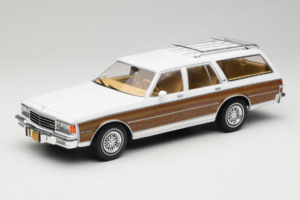 Chevrolet Caprice Estate Wagon Fehér MCG 1:18 MCG18475 Fém