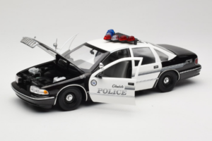 Chevrolet Caprice Glendale Rendőrség UT Models 1:18 21026 Fém – 2. kép a 8-ből