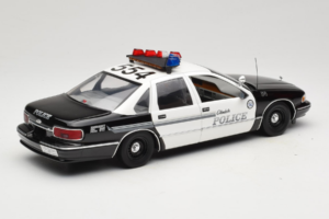 Chevrolet Caprice Glendale Rendőrség UT Models 1:18 21026 Fém – 3. kép a 8-ből