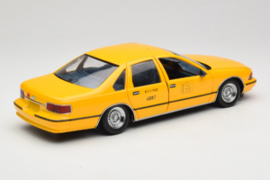 Chevrolet Caprice NYC Taxi UT Models 1:18 180142095-O1 Fém – 3. kép a 8-ből
