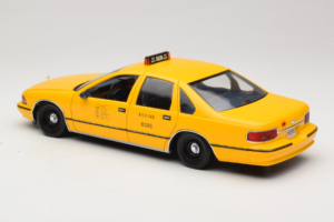 Chevrolet Caprice NYC Taxi UT Models 1:18 180142095 Fém – 7. kép a 8-ből