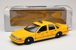 Chevrolet Caprice NYC Taxi UT Models 1:18 180142095 Fém – 8. kép a 8-ből