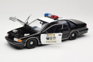 Chevrolet Caprice Kalifornia Rendőrség UT Models 1:18 180142098 Fém – 2. kép a 8-ből