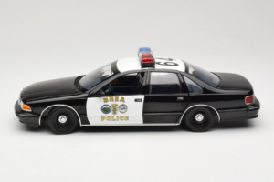 Chevrolet Caprice Kalifornia Rendőrség UT Models 1:18 180142098 Fém – 4. kép a 8-ből