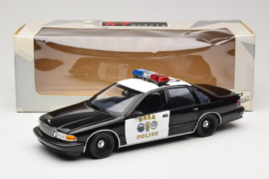 Chevrolet Caprice Kalifornia Rendőrség UT Models 1:18 180142098 Fém – 8. kép a 8-ből