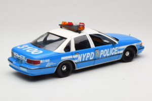 Chevrolet Caprice New York Rendőrség UT Models 1:18 180142097 Fém – 3. kép a 8-ből