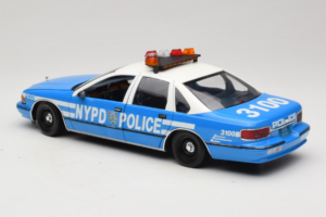 Chevrolet Caprice New York Rendőrség UT Models 1:18 180142097 Fém – 5. kép a 8-ből
