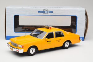 Chevrolet Caprice Sárga Taxi MCG 1:18 MCG18038 Fém – 6. kép a 6-ből