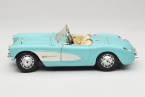 Chevrolet Corvette C1 Kék & Fehér Bburago 1:18 3024-M2 Fém – 4. kép a 8-ből