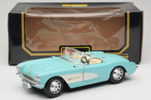 Chevrolet Corvette C1 Kék & Fehér Bburago 1:18 3024-M2 Fém – 8. kép a 8-ből