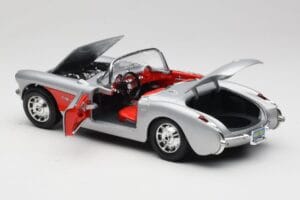 Chevrolet Corvette C1 Ezüst Bburago 1:18 3034 Fém – 5. kép a 8-ből