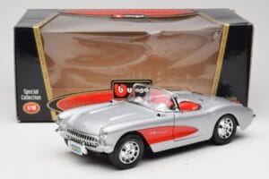 Chevrolet Corvette C1 Ezüst Bburago 1:18 3034 Fém – 8. kép a 8-ből