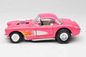 Chevrolet Corvette C1 Gasser Rózsaszín Road Legends 1:18 92019-R1 Fém – 4. kép a 8-ből