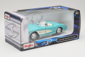 Chevrolet Corvette C1 Mentazöld Maisto 1:24 31275 Fém – 2. kép a 3-ből