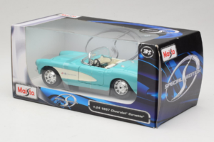 Chevrolet Corvette C1 Mentazöld Maisto 1:24 31275 Fém – 3. kép a 3-ből