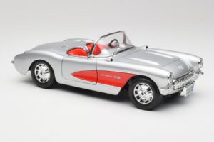 Chevrolet Corvette C1 Ezüst & Piros Bburago 1:18 3024-M1 Fém – 6. kép a 8-ből